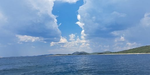 Če na morju zagledate te oblake, raje poiščite zavetje