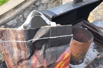 Kako odpreti novo vrečko z ogljem, da ne bo oglja, prahu in črnih rok vsepovsod