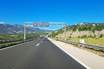 Na tem delu dalmatinske avtoceste vozniki pogosto spregledajo omejitev 100 km/h