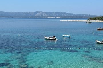 Slovenci na plažah pogosto spregledamo ta znak, posledice pa niso vedno nedolžne