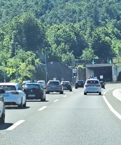 Greste na morje? Stvari, ki jih najpogosteje pozabimo urediti pred odhodom