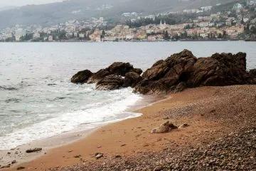Podatek, ki vas lahko preseneti: Reka ima kar 21 plaž
