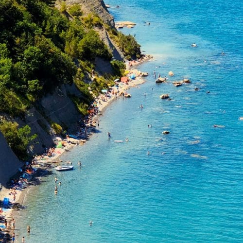 Slovensko morje: kje so najlepše plaže za poletni skok v vodo