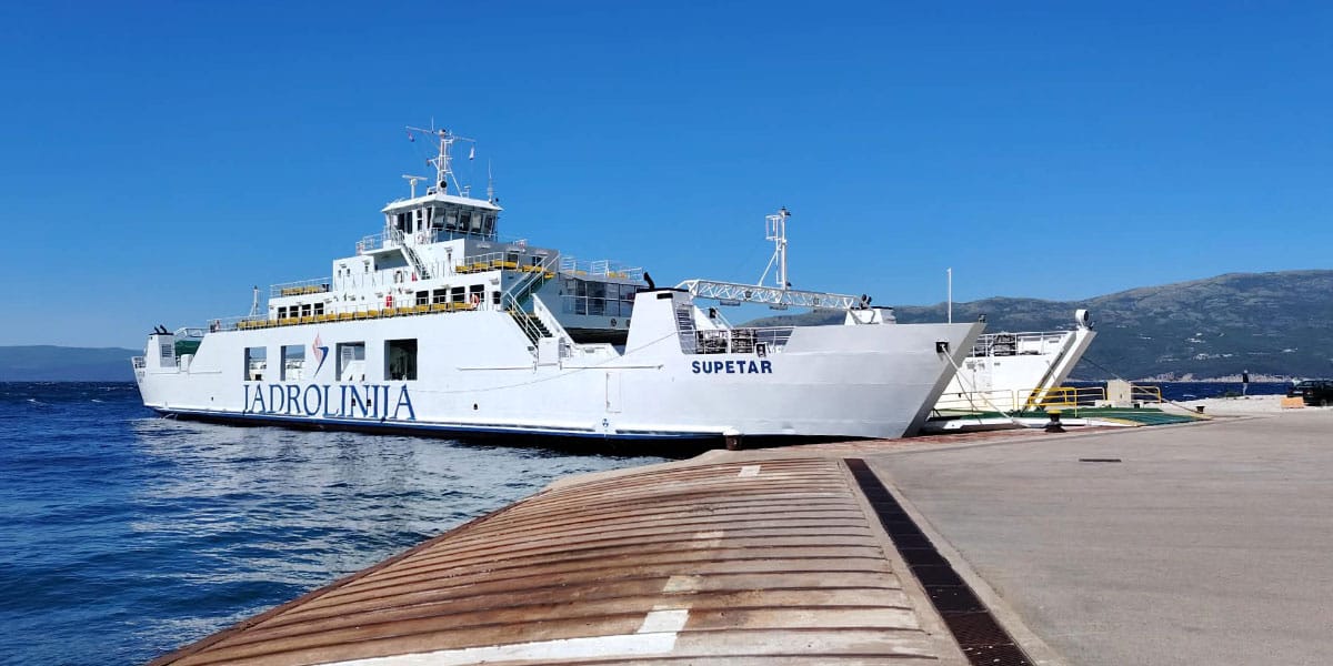 Trajekt Supetar, Jadrolinija