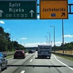 Vožnja s prikolico po avtocesti