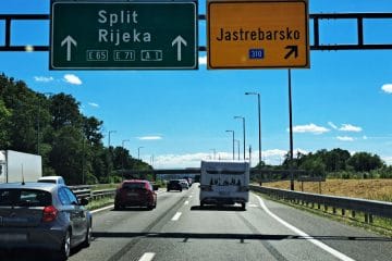Pet nasvetov, če boste letos na morje peljali počitniško prikolico