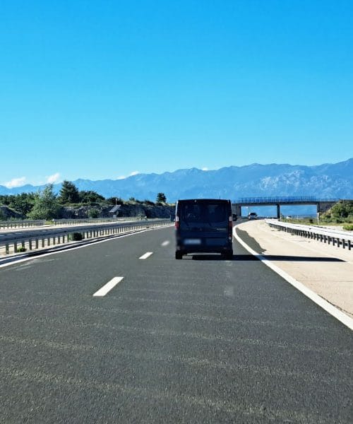 Najboljši čas za vrnitev iz Dalmacije? Mnogi prisegajo na soboto zvečer