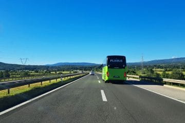 Na morje z avtobusom: rešitev, na katero Slovenci pomislijo v zadnjem trenutku