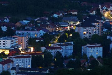 V Sloveniji imamo 13 ulic z julijem v imenu, najdaljša je v Krškem