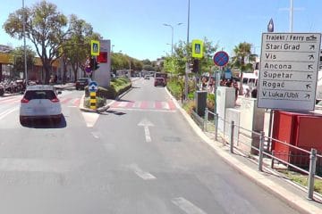 Splitska luka in trajekt za Brač: kje nastane zmeda, ki voznikom dvigne pritisk