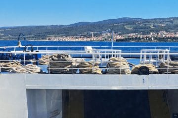 Trajekt Split – Supetar: karto lahko kupite, mesta na trajektu pa ne morete rezervirati