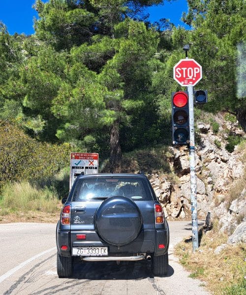 Predor Pitve na Hvaru: ozek prehod do južne obale, ki ga nova cesta ne bo izbrisala