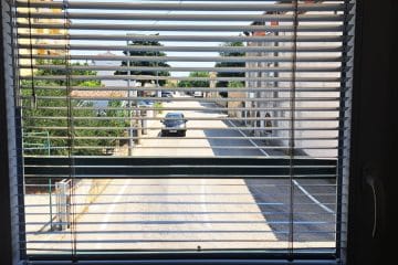Umazana posoda in nepospravljene postelje: to gostitelje apartmajev najbolj razjezi