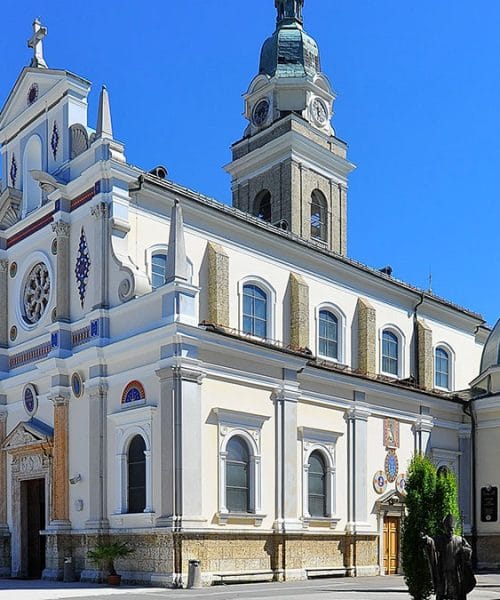 Brezje je najbolj znano romarsko središče v Sloveniji – kaj še lahko tam vidite?
