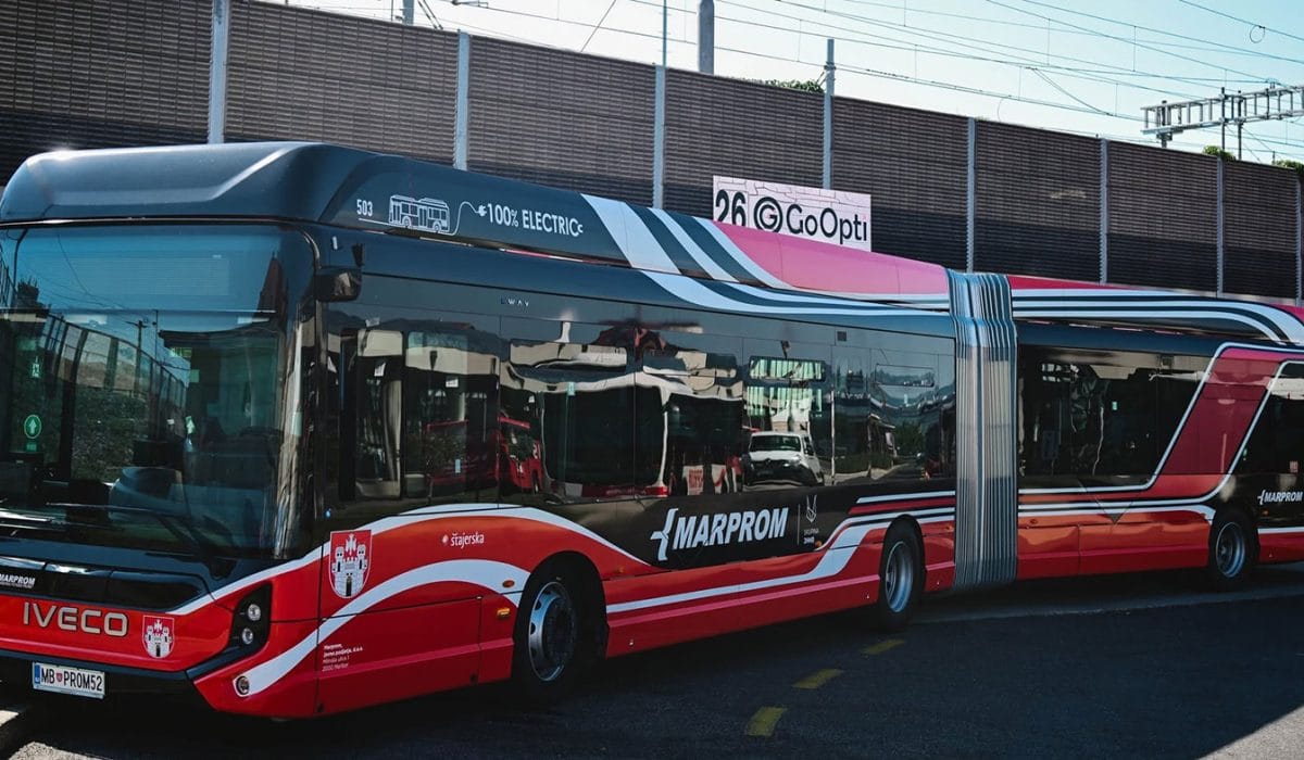 Elektrčni avtobus na postaji v Mariboru