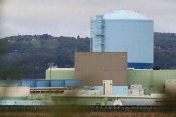 Nuklearno elektrarno Krško bi v najslabšem scenariju morali tudi ustaviti