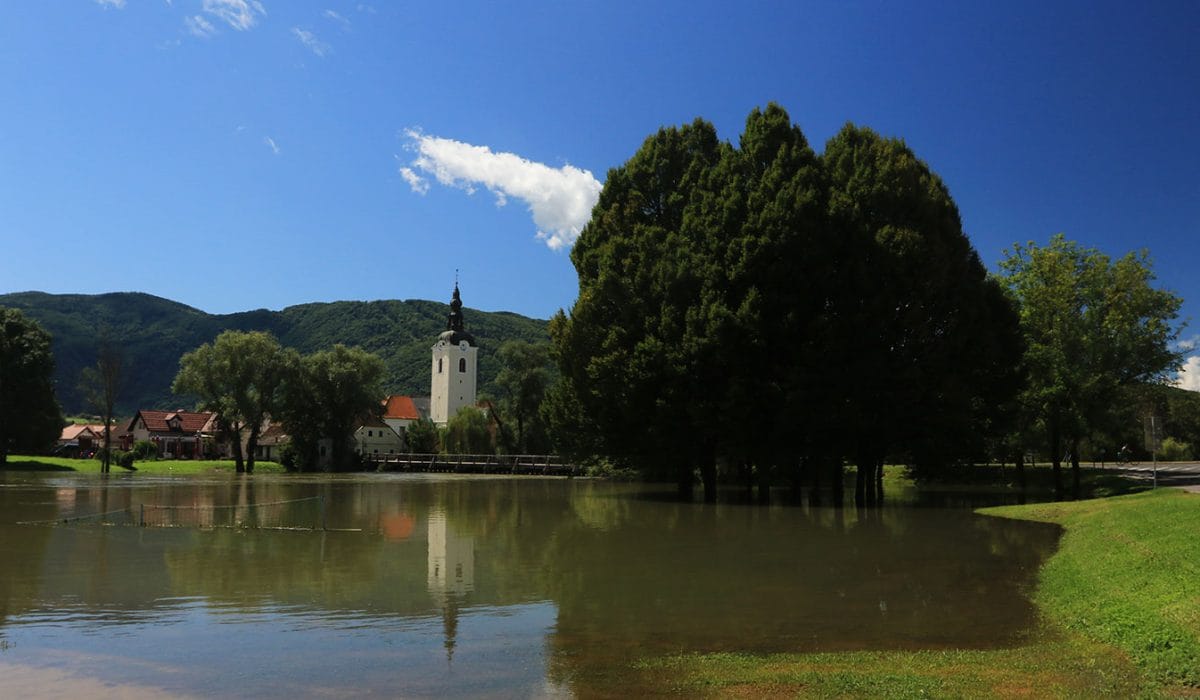 Severni most čez reko Krko v Kostanjevici na Krki
