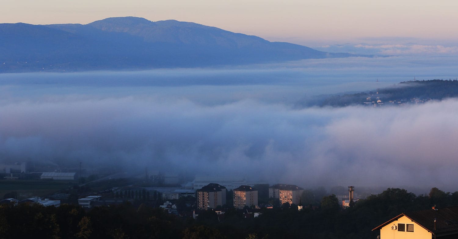 Zakaj je na Krškem polju zjutraj lahko megla, nekaj kilometrov stran pa jasno nebo