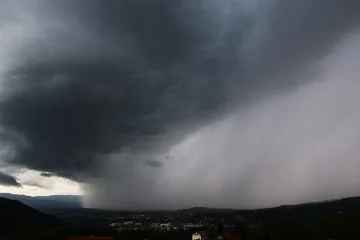 Ponoči končno konkretnejši dež: v Cerkljah ob Krki 28,1 mm, na Krnu več kot 60 mm