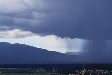 Danes prihaja sprememba vremena: zvečer nevihte, jutri občutno sveže