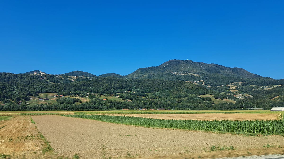 Lisca je pomembnejša, kot se zdi: z vrha spremljajo padavine nad Slovenijo