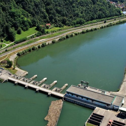 Na Savi bodo zaradi sanacije brežin znižali gladino, ponekod tudi do 2 metrov