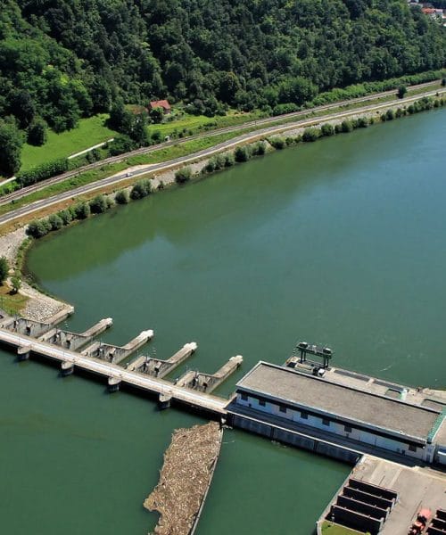 Na Savi bodo zaradi sanacije brežin znižali gladino, ponekod tudi do 2 metrov