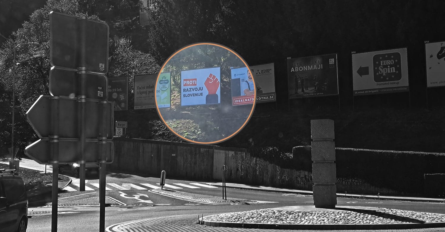 Na slovenskih cestah nov jumbo plakat, kdo stoji za sporočilom “PROTI razvoju Slovenije”?