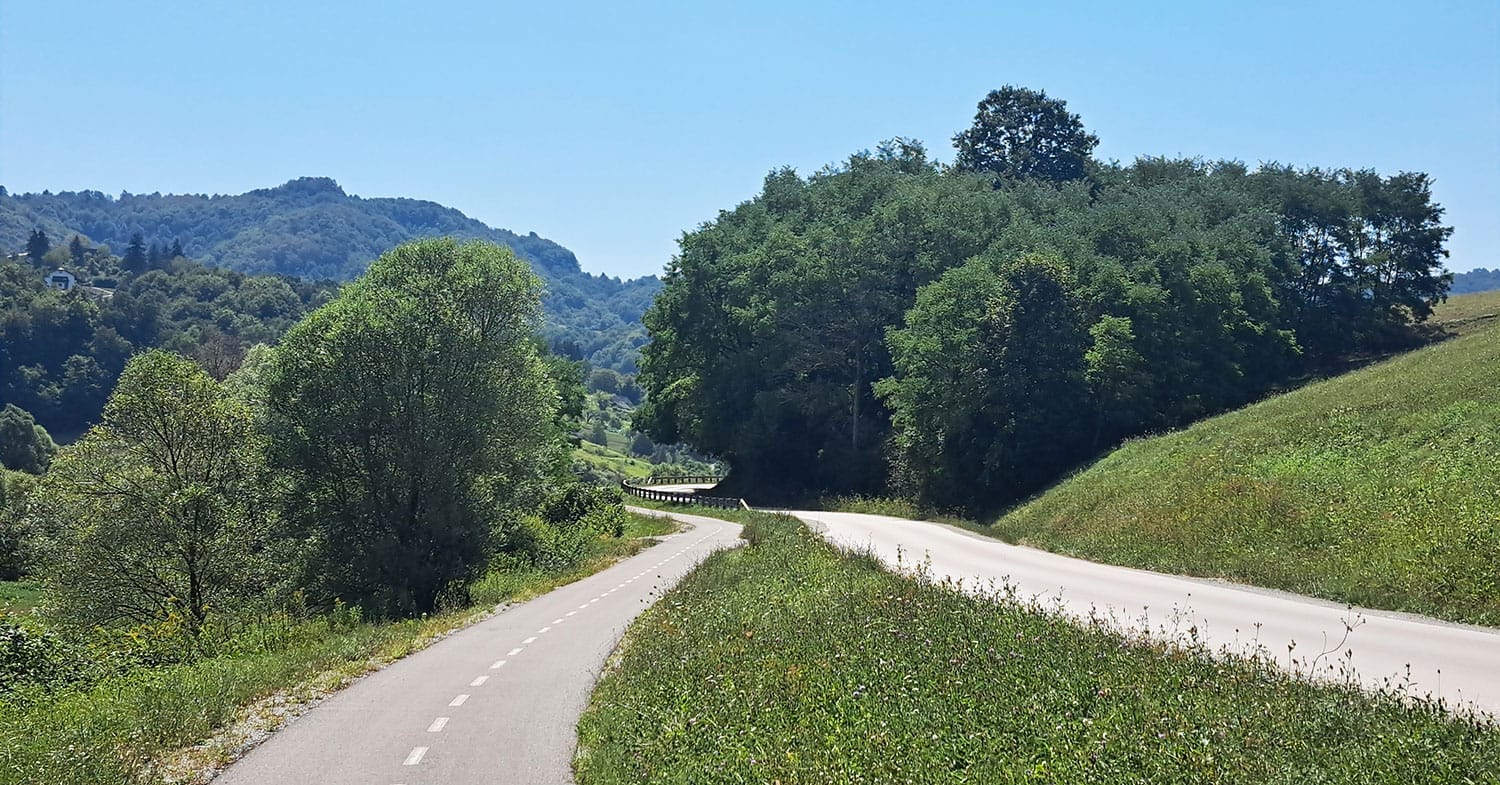 Odprta nova kolesarska povezava proti Rogatcu, dolga je 16 kilometrov
