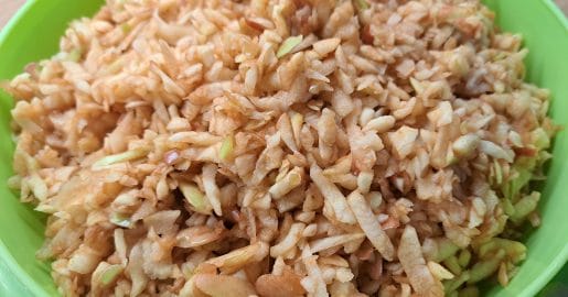 Naribana jabolka v kozarcih za zime ne zalivajte s sladkorno vodo