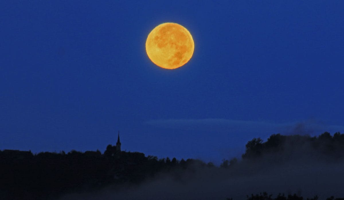 Polna luna, september 2026