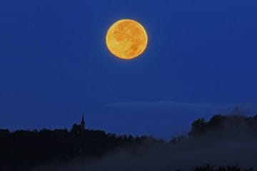 Septembrska polna luna ta konec tedna, nekateri ji pravijo tudi “žetvena”
