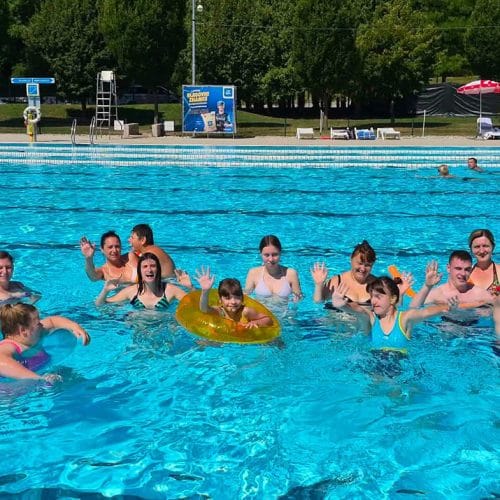 Posavski Sončki so spoznavali tenis in se hladili v Brestanici (FOTO)