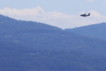 Na območju Cerkelj ob Krki usposabljanje 1. brigade, pa tudi nizki preleti Spartana