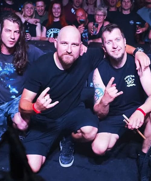 The Drinkers so nazaj – za mikrofonom je Kolijev sin Domen, izdali so tudi novo pesem