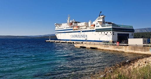 Jadrolinija znova podaljšala prekinitev linij proti Italiji, zdaj vse do 21. oktobra