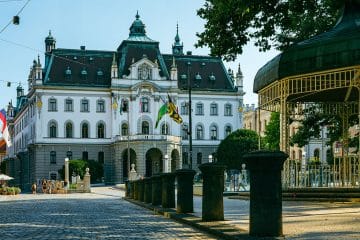 Skoraj 70.000 študentov začenja novo študijsko leto, letos jih čaka tudi novost