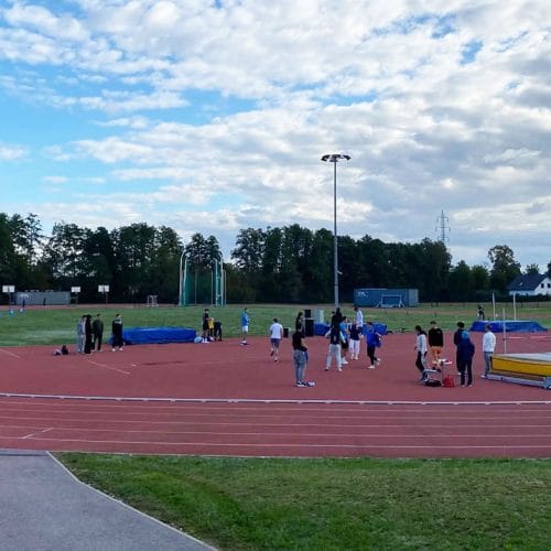 Rekreativni tekači bodo za uporabo atletskega stadiona v Brežicah odslej plačali