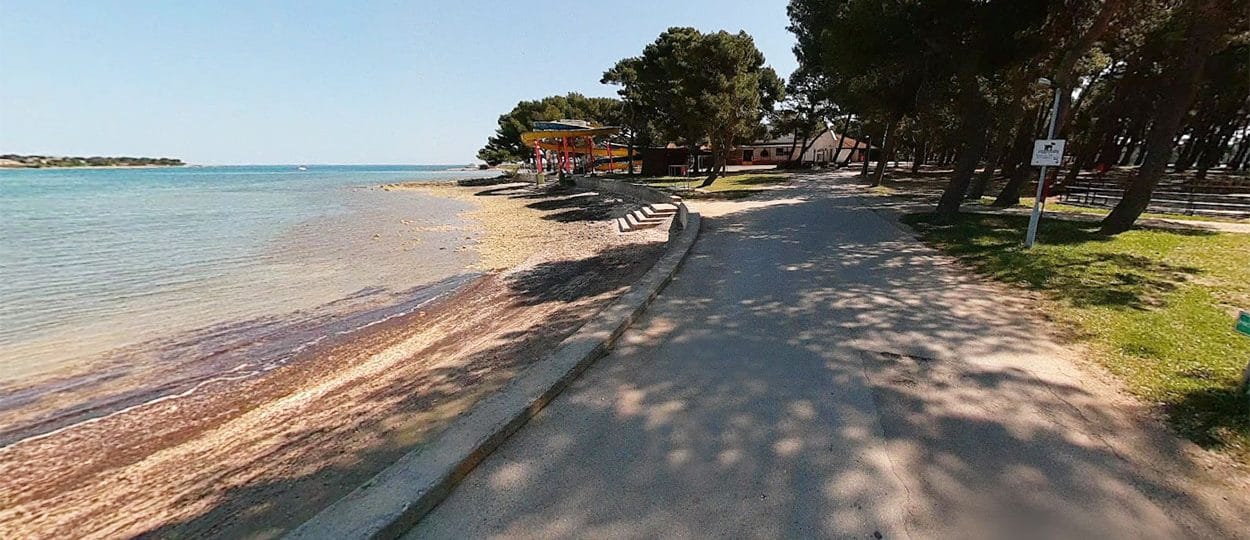 Za mesec dni kampiranja v Medulinu skoraj 2.250 evrov, v primerjavi z lani visoka podražitev