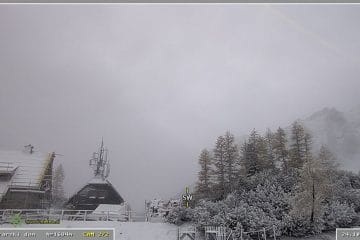 Prvi sneg pobelil slovenske hribe – na Kaninu 13 centimetrov, zasnežilo je tudi Vršič