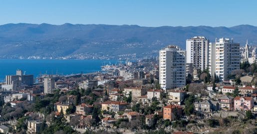 Potujete v Opatijo ali Istro? Od petka zapora, obvozi vse do 12. decembra