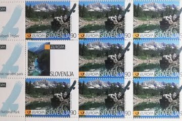 Nekoč smo zbirali znamke, prtičke in vrečke. Ali Slovenci to še počnemo?
