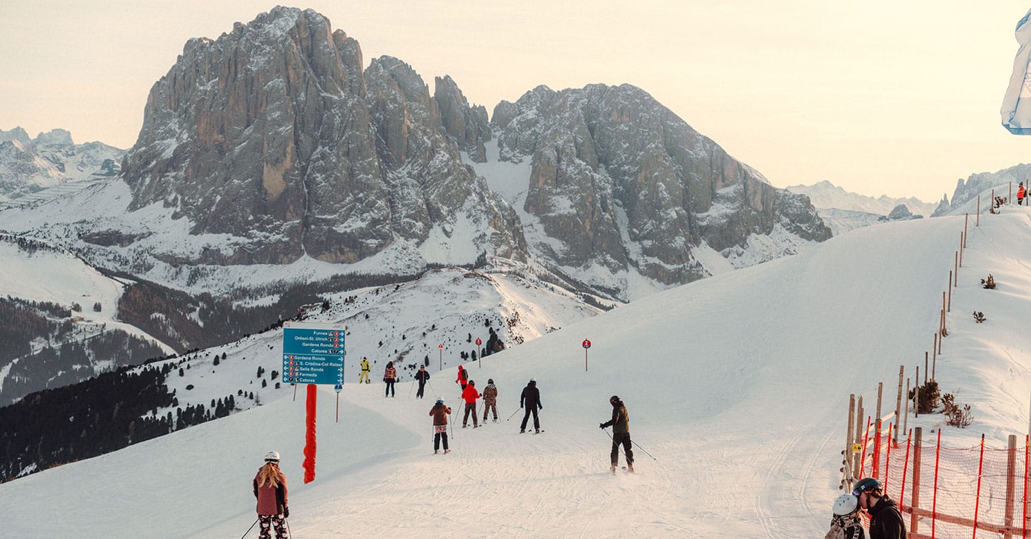 Dolomiti se pripravljajo na novo zimo – kaj bo drugače na italijanskih smučiščih?